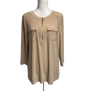 Anne Klein Tunic Top Blouse size Medium Khaki Camel Gold Zipper Pockets Stretch